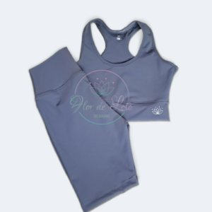 Conjunto Gris Mate Top Básico