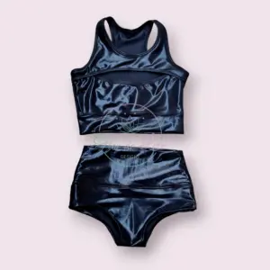 Conjunto Negro Metal Top Halter Abertura Frontal