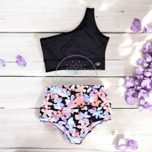 Conjunto Negro & Flores Pastel Top Asimétrico